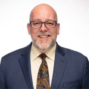 Quinn Adamowski Headshot 300x300 - May 2025