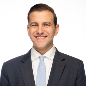 Vincent Alessio Headshot 300x300 - May 2025