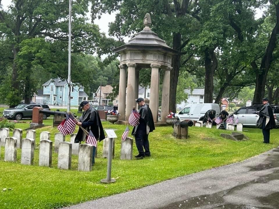 Volunteers needed for Memorial Day Ceremony 2025 at Oakwood Cemetery